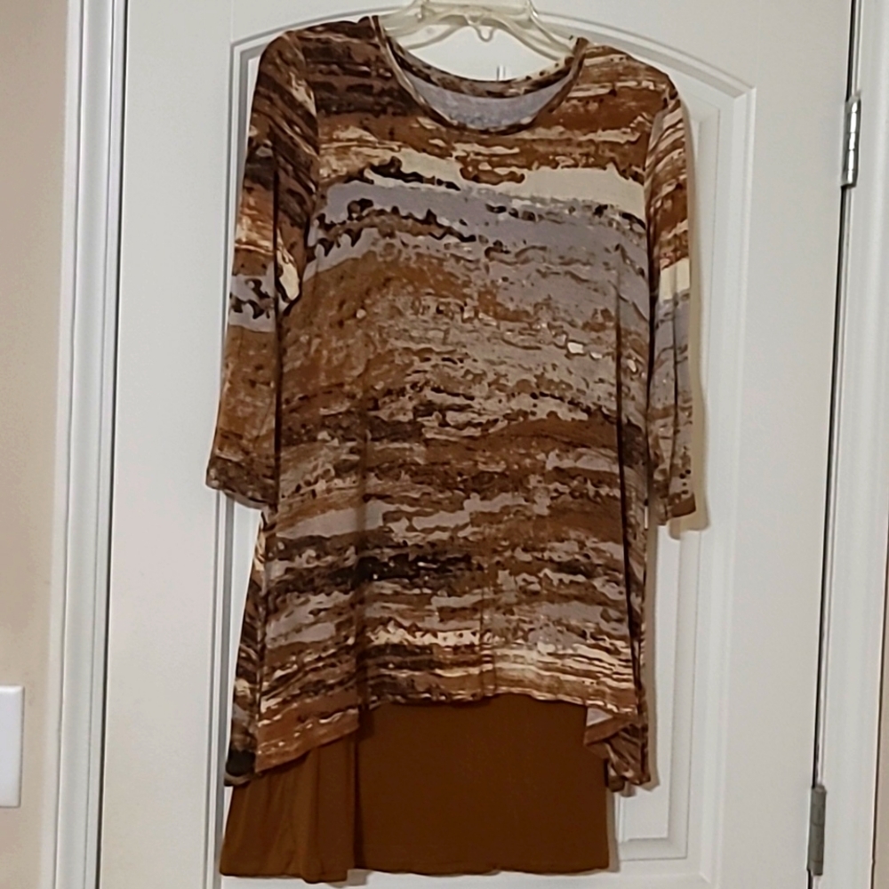 LOGO(Lori Goldstein) two piece , small tunic set.